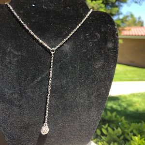Y necklace with rose